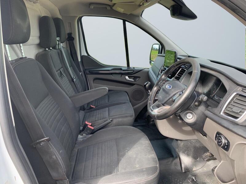 FORD TRANSIT CUSTOM