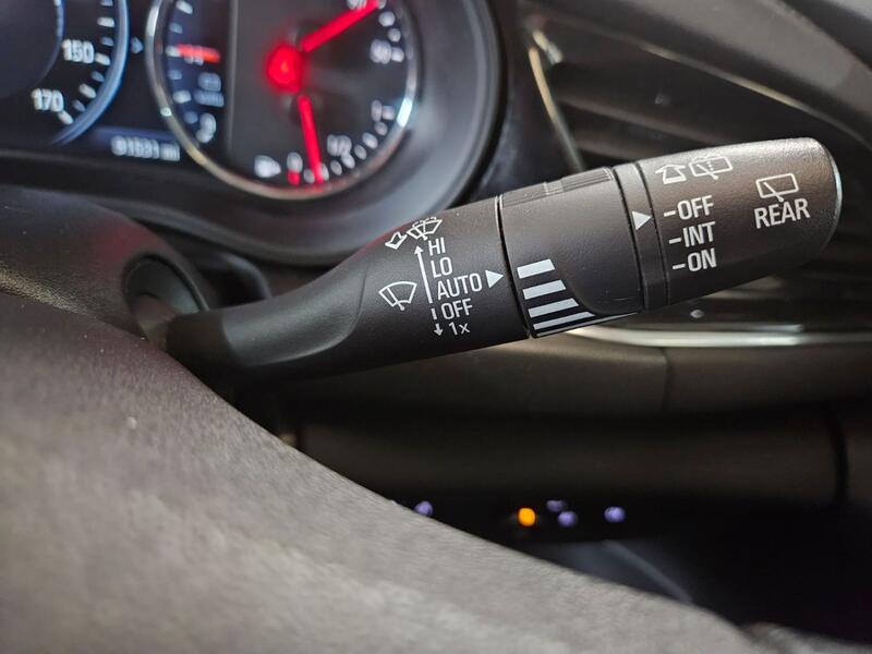 VAUXHALL INSIGNIA