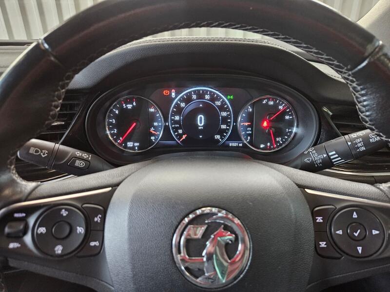 VAUXHALL INSIGNIA